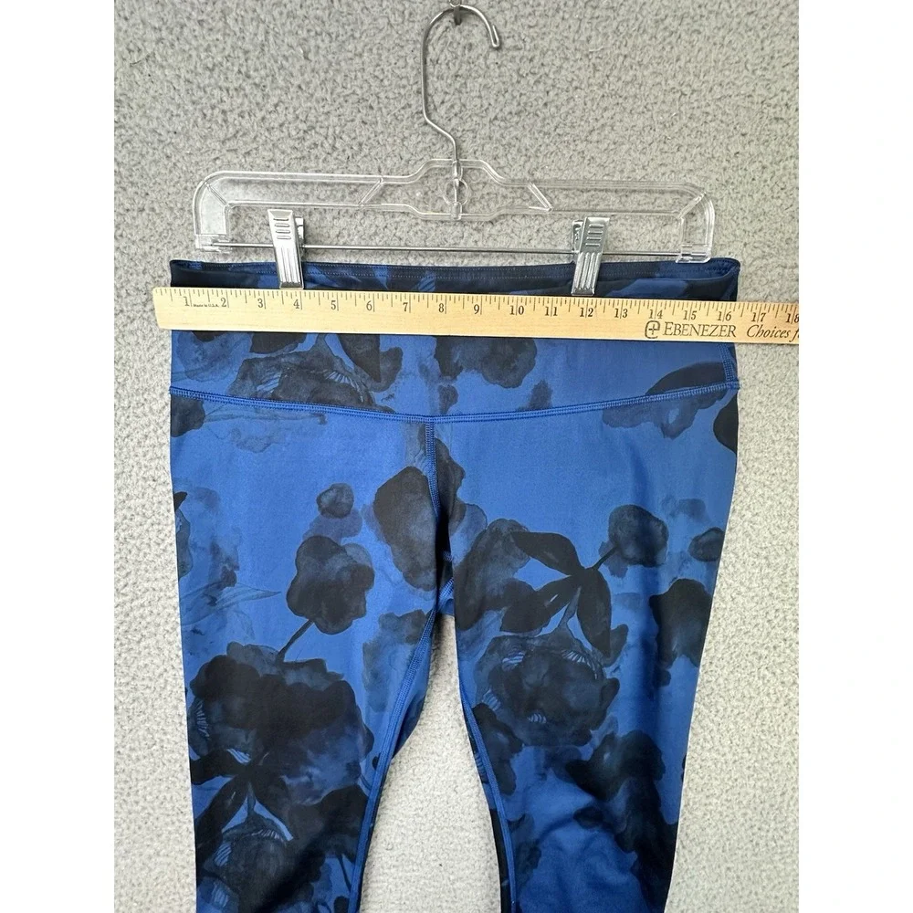Lululemon Wunder Under Crop II Size 10 Luxtreme Jumbo Inky Floral Black Inkwell